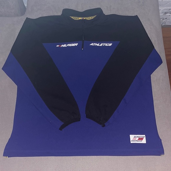🔵Tommy Hilfiger Blue and Black Vintage Athletic Sweater⚫️ - Picture 1 of 2